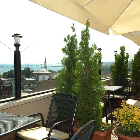 ホテル Coliseum 3*